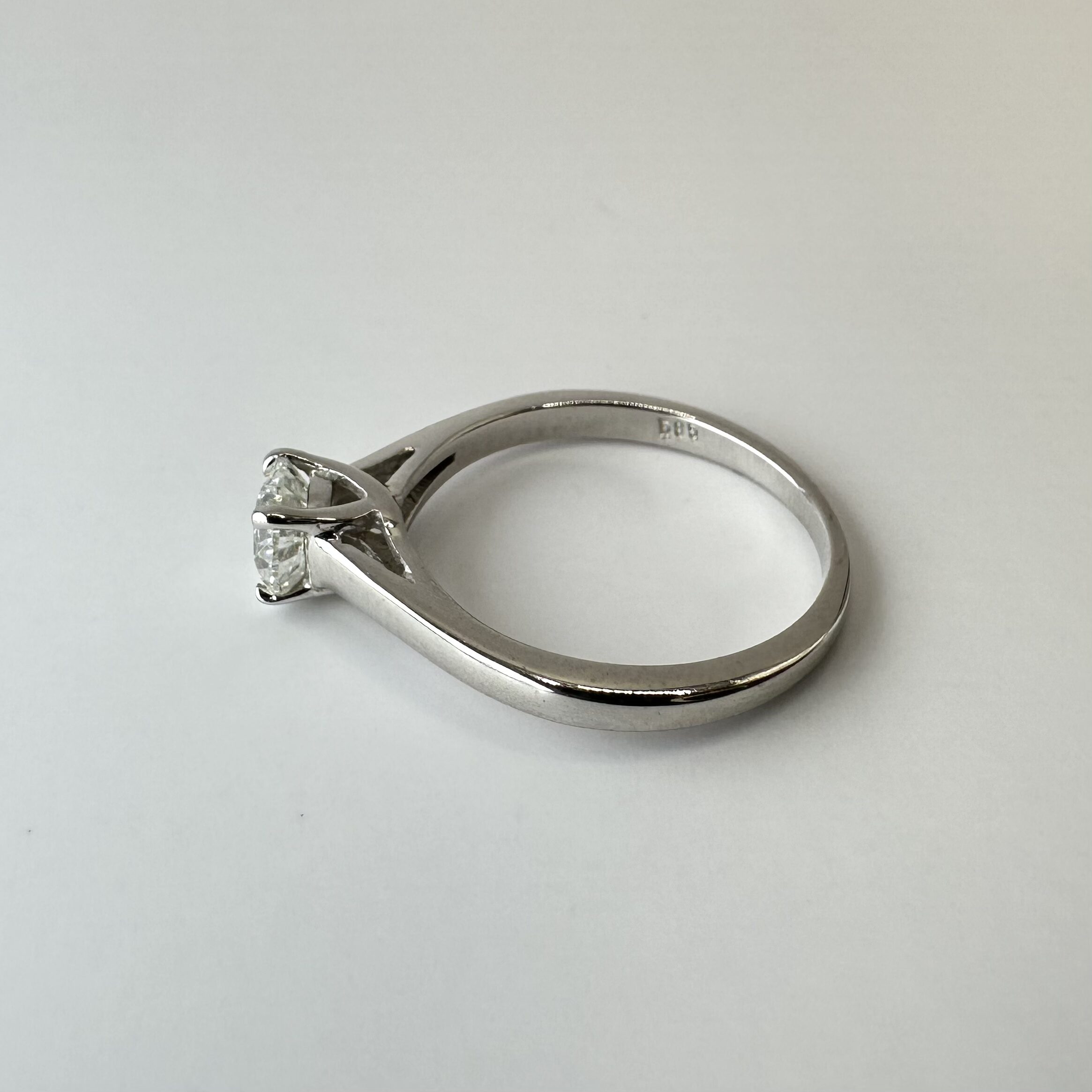 Pierścionek Zaręczynowy z Diamentem, Białe złoto - obrazek 3